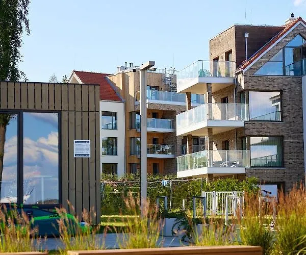 E18 W Nautica Nad Jeziorem W Giżycku